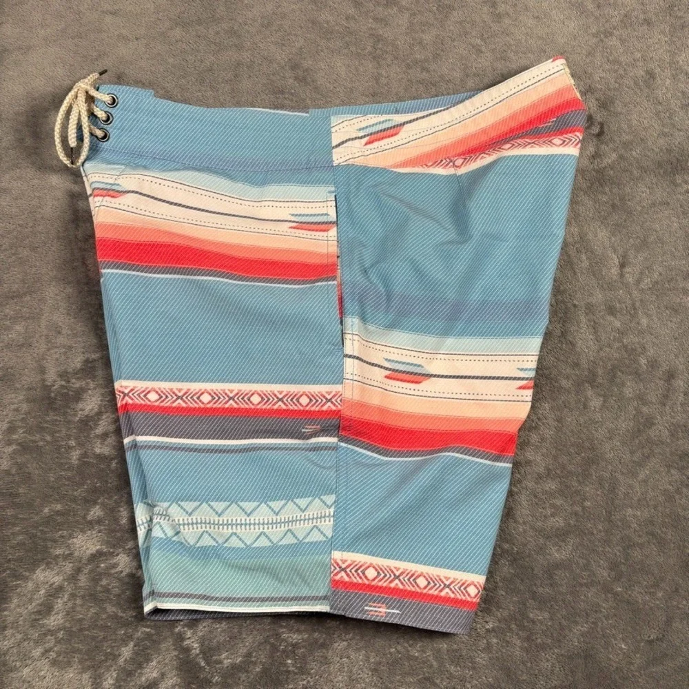 Faherty Board Shorts Mens 32 Blue Aztec Striped Swim Trunks Beach Surf Quick Dry